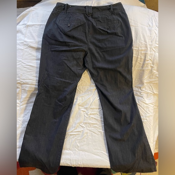 LOFT Pants - Picture 2 of 4